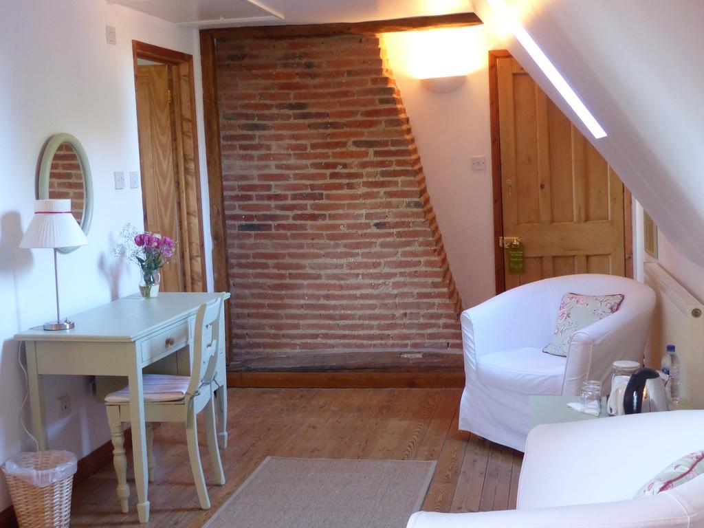 Whepstead The Old Pear Tree B&B 외부 사진