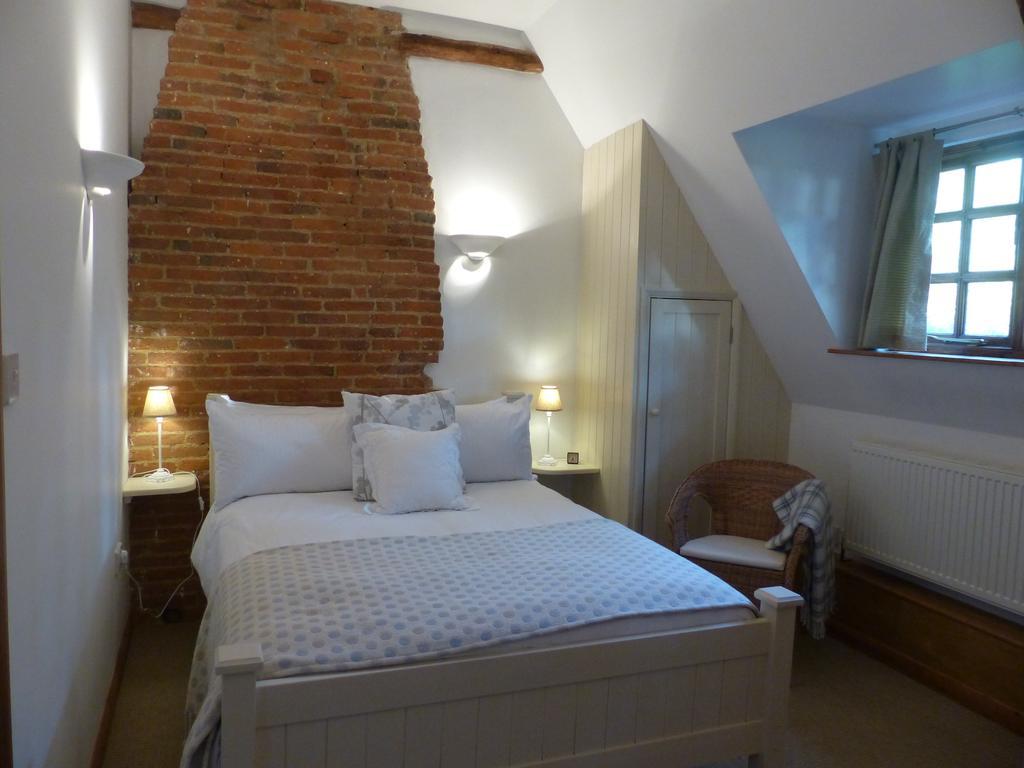 Whepstead The Old Pear Tree B&B 외부 사진